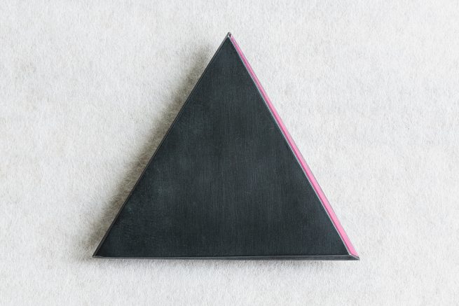 Brosche, Plexiglas, Kupfer oxidiert, 1984